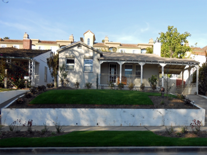 Green Lawn San Andreas, California Landscape Ideas, Small Front Yard Landscaping